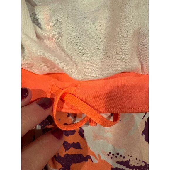 *3/$15 Under Armour Women's Orange Running Shorts Size M Athletic Training - Picture 3 of 5